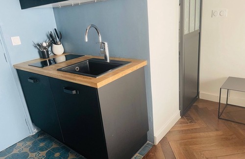 Quartier de la Folie-Mericourt Apartment | Studio Paris Little Republic