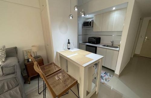 Buenos Aires Central Business District Apartment | Studio Paseo la Cisterna 514