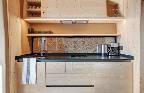 Velturno Apartment | Studio 'Pavilion Earth' with Mountain View, Shared Terrace and Wi-Fi