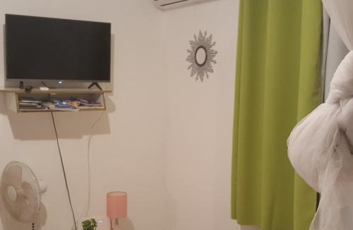 Les Abymes Apartment | Studio Pleine Nature