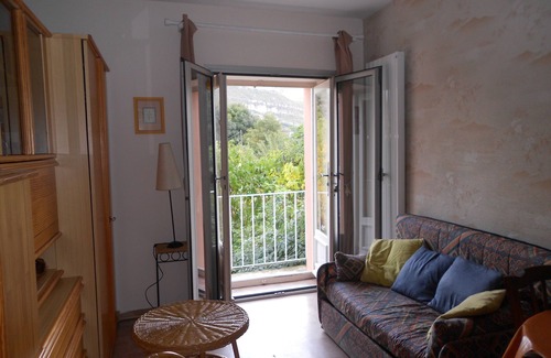 Millau Apartment | Studio Près des Quais du Tarn à Millau à 5 mn Centre Ville