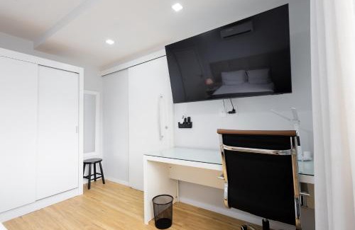 Praia do Jardim Apartment | Studio Praia do Jardim 1 305B