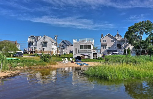 Branford House | Studio, Private Beach, Kayak, Paddle board, Pool, Hot tub