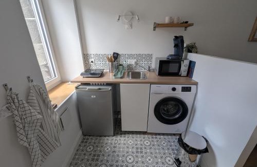 Saint-Marc Apartment | Studio proche port