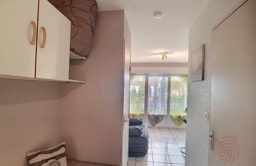 Lamalou-les-Bains Apartment | Studio rénové, proche centre-ville et thermes, avec jardin, WIFI, animaux acceptés - FR-1-451-62