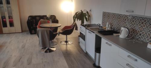 Zielona Gora Apartment | Studio Red Kot