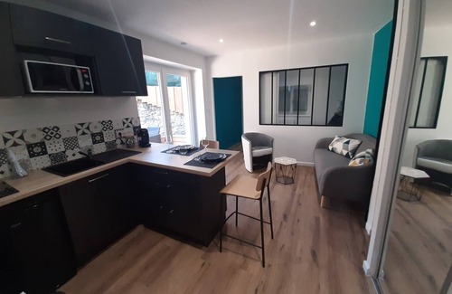 Grezieu-la-Varenne Apartment | Studio Renove RDC Terrasse + Exterieur Paysage