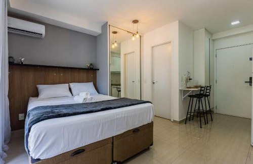 Republica Apartment | Studio República com Piscina, Varanda, Wi-Fi e AC