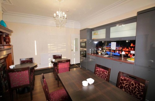 Lincoln Apartment | Studio Room - Tennyson