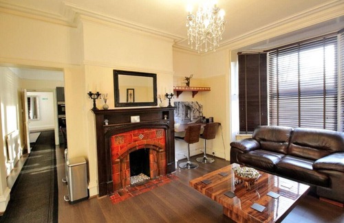 Lincoln Apartment | Studio Room - Tennyson