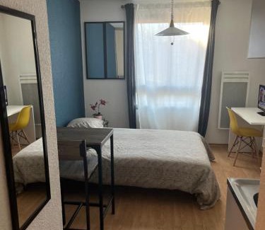 La Celle-sous-Gouzon Apartment | Studio Sacré Cœur Proche Basilique - N 319