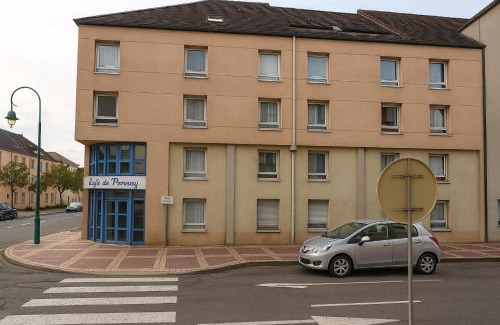 La Celle-sous-Gouzon Apartment | Studio Sacré Cœur Proche Basilique - N 319