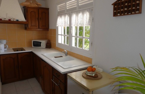 Capesterre-Belle-Eau Apartment | Studio South East, large terrace facing the sea in tropical garden.