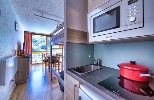 Le Corbier Apartment | Studio Soyouz Vanguard-102 by Interhome