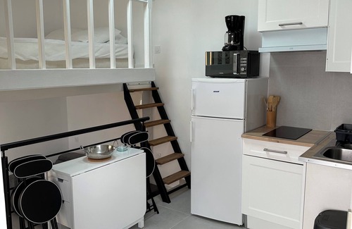 Vendays-Montalivet Apartment | Studio, very well located 100 m from the beach, Air-conditioned one parking space