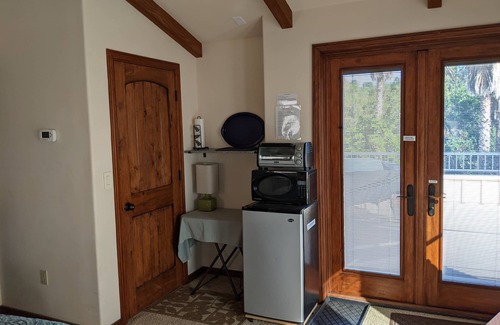 Santa Barbara Apartment | Studio w/Views & Separate Entrance