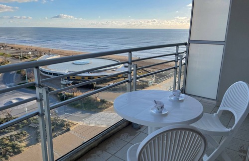Saint-Jean-de-Monts Apartment | Studio with balcony, 50m from beach, WIFI, pets allowed