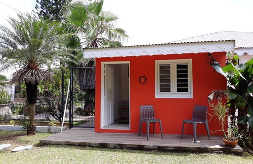 Petit-Bourg House | Studio with garden ideal location