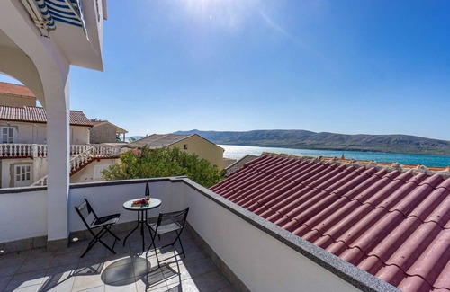 Zubovici Apartment | Studio with sea view and pool