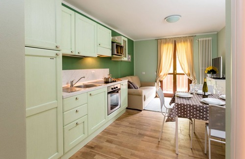 Carisolo Apartment | Studio with wellness area