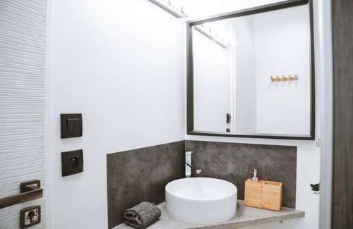 Laveyron Apartment | Studio Wood Nature & Confort 3* Wifi+Parking