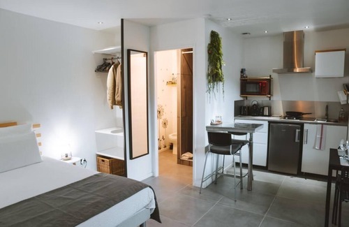 Laveyron Apartment | Studio Wood Nature & Confort 3* Wifi+Parking