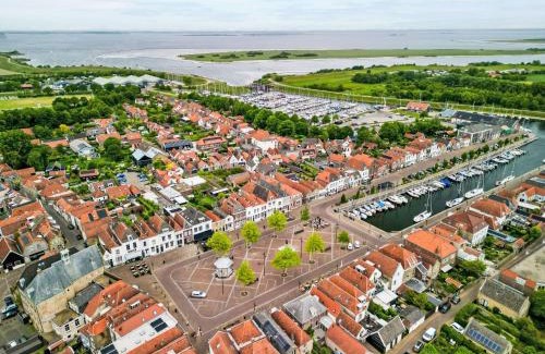 Brouwershaven Apartment | Studio Zen Kitchen & Boutique Hotel-3 by Interhome