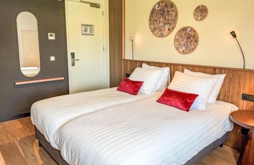 Brouwershaven Apartment | Studio Zen Kitchen & Boutique Hotel-1 by Interhome