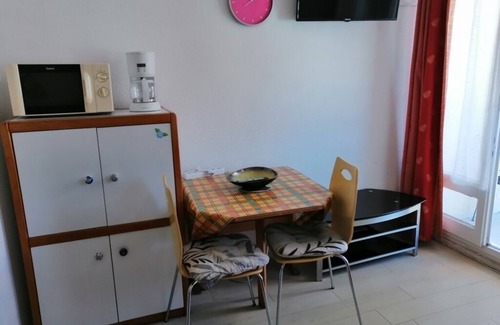 Lamalou-les-Bains Apartment | Studios Curistes 4 ème étage avec Balcon, ascenceur et parking Lamalou les Bains