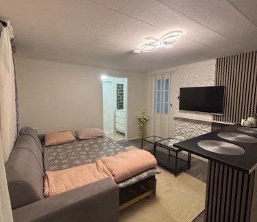 Hisings Backa Villa | Stuga