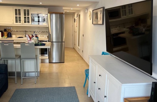 Playa del Aguila Apartment | STUNNING WATERFRONT APT /BEACH DIRECT ACCESS