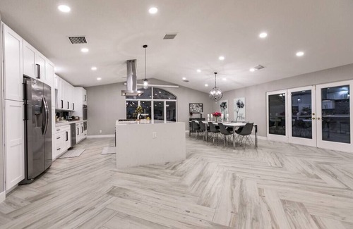 Boulder City House | Stunnig Lake View, Heated Pool, Single Story!