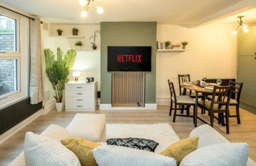 Addiscombe Apartment | Stunning 1 Bed Luxury London Garden Apartment