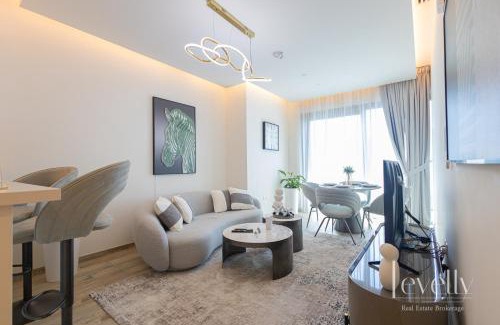 Downtown Dubai Apartment | Stunning 1BR with Panoramic City Skyline View