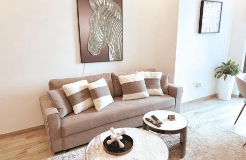 Downtown Dubai Apartment | Stunning 1BR with Panoramic City Skyline View