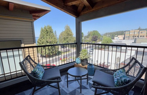 Powell River Apartment | Stunning 2 bedroom loft