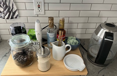 South Hills House | Stunning 2-bedroom Home w/WiFi, AC in Brookline Pittsburgh,PA