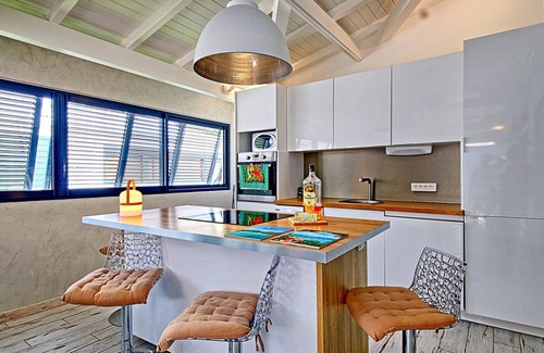 Anse Marcel Apartment | Stunning 2-bedroom apartment in Anse Marcel, 400m from beaches, includes water activities
