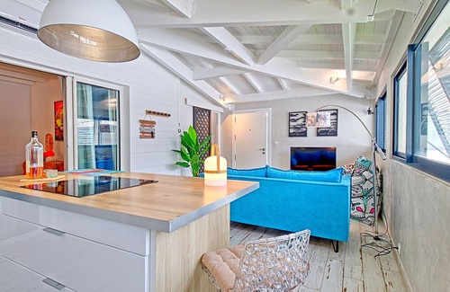 Anse Marcel Apartment | Stunning 2-bedroom apartment in Anse Marcel, 400m from beaches, includes water activities