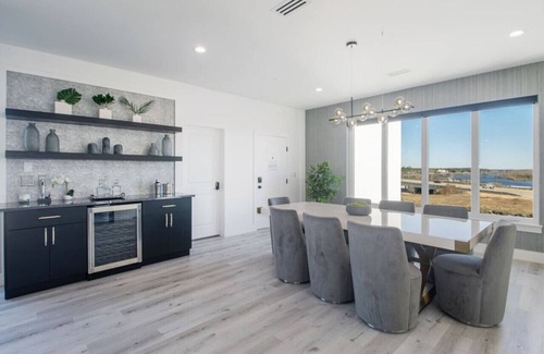 Gulfport Other | Stunning 2700 sq ft Penthouse with private 3,000 sq ft terrace and bar