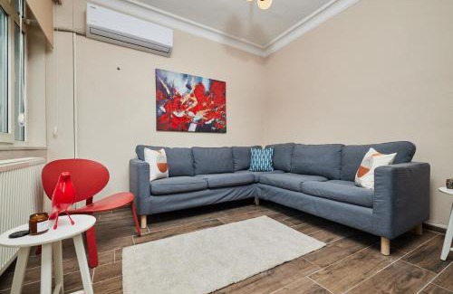 Iskenderpasa Apartment | Stunning 3BR 3Bathroom 3AC near Metro D4