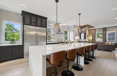 Madison House | Stunning 4 Bedroom/4.5 Bath Home w/Rooftop Deck!