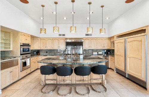 Copeland Hill Villa | Stunning 6 Bedroom Mansion with Panoramic Views on Camelback Mountain