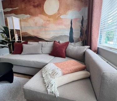 Stansted Apartment | Stunning and Peaceful 2 bed Flat 15 mins from Stansted Airport
