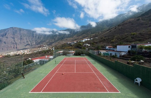 Tigaday Apartment | Stunning apartment with sea and mountain views, tennis, and WiFi