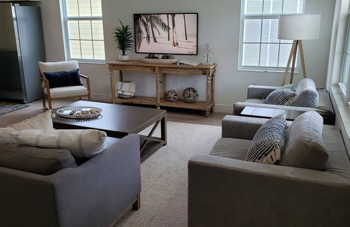 Gulfport House | Stunning Brand New Modern Coastal Home in the heart of Gulfport