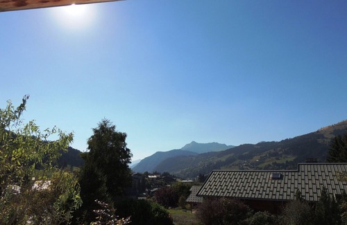 Les Gets Ski Chalet | Stunning chalet with pool and hammam 50m from slopes