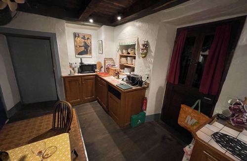 Rueyres House | Stunning, family-friendly farmhouse; large garden, safe private pool