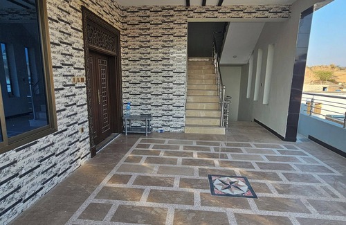 Mirpur House | Stunning Family, Mirpur House