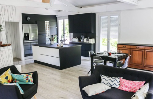 Saint-Vivien-de-Medoc House | Stunning private villa for 6 people with private pool, WIFI, TV, terrace and parking